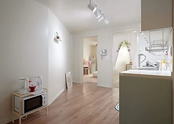 Hotel House #seoul Station 3 Minutes #lotte Mart 3 Minutes #free Netflix #youtube Premium
