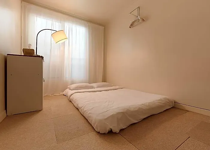 House #seoul Station 3 Minutes #lotte Mart 3 Minutes #free Netflix #youtube Premium 4*